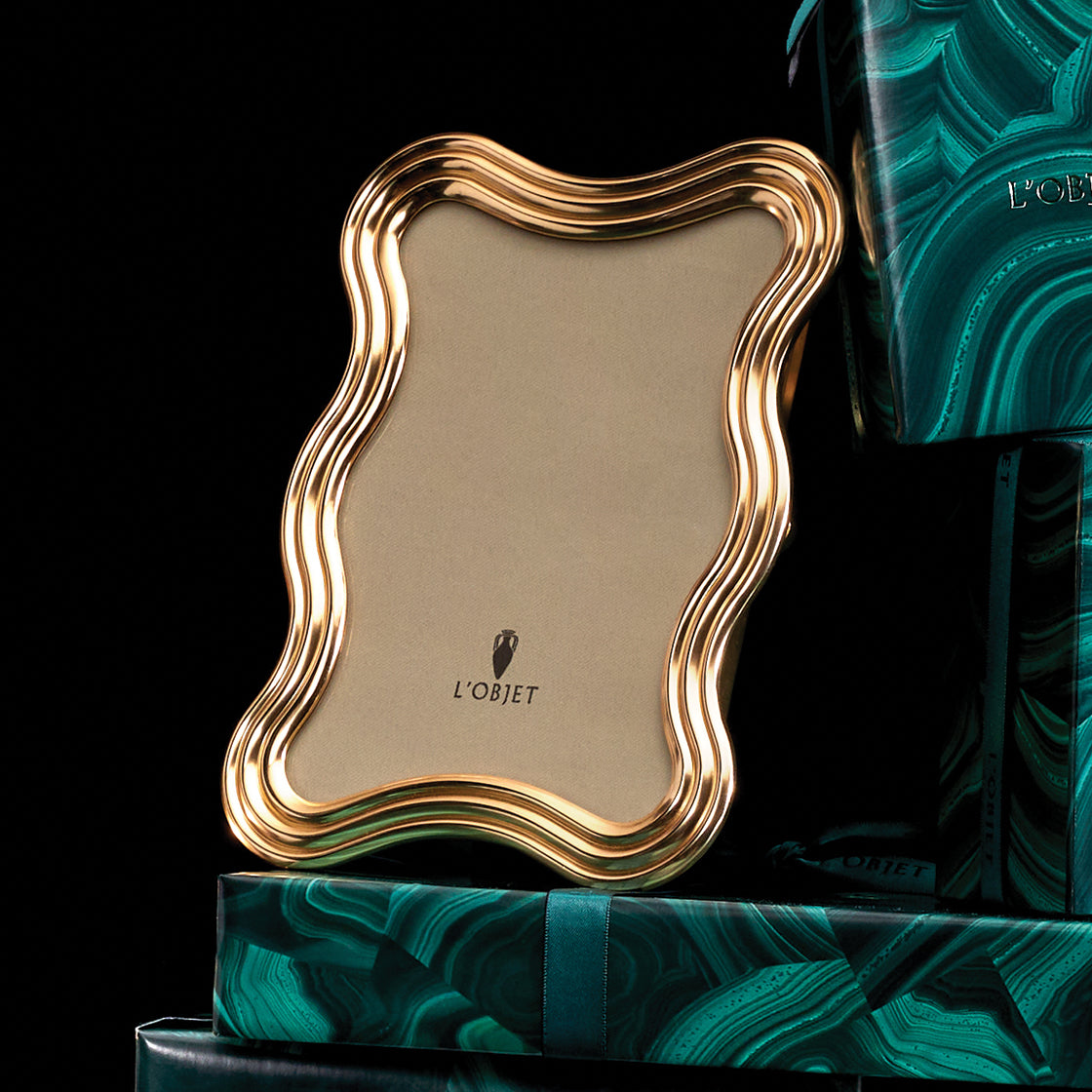 Luxury Picture Frames | Ripple Frame - Gold | L'OBJET