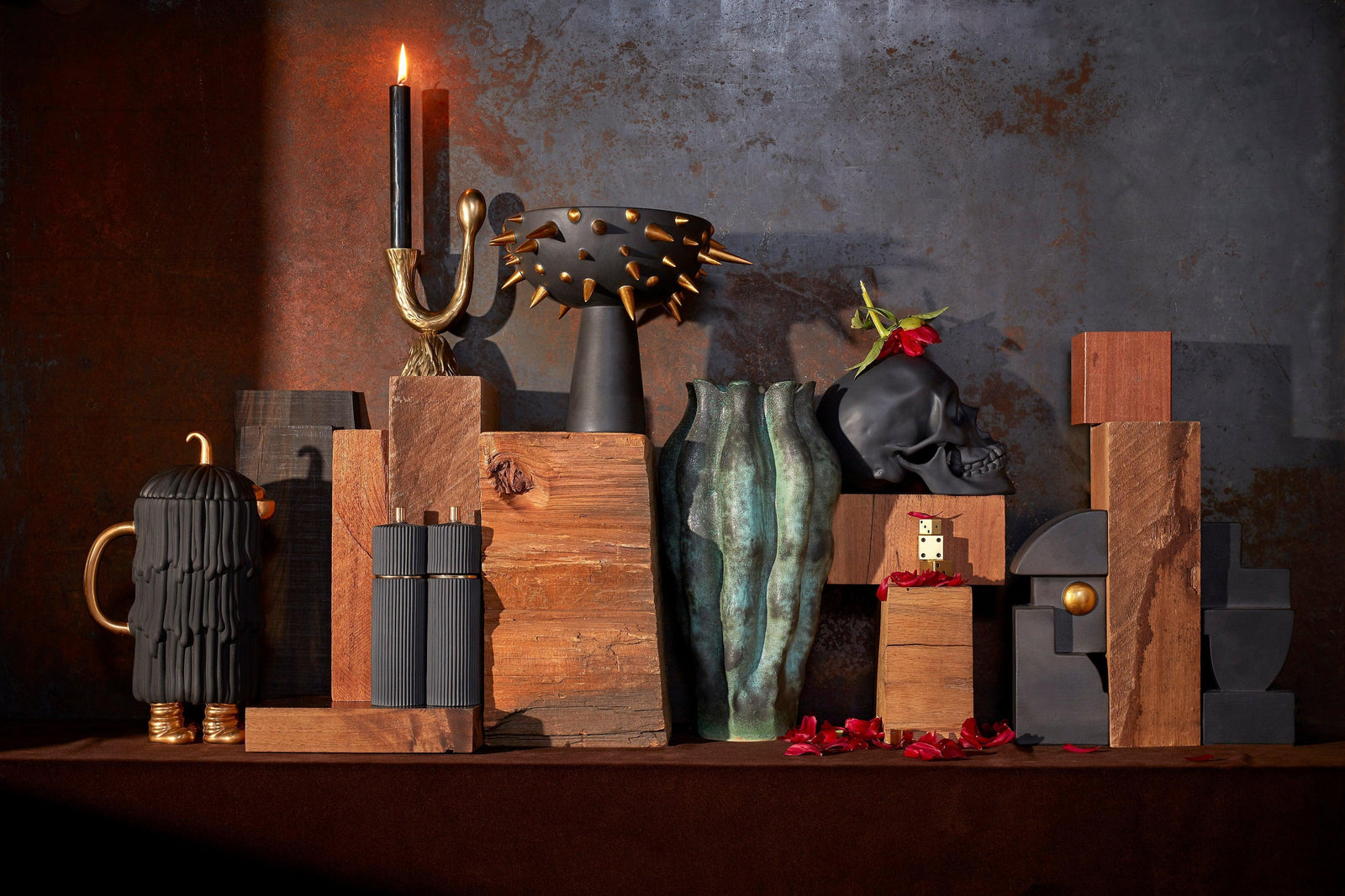 Celestial Bowl on Stand - Small - Black + Gold - L'OBJET