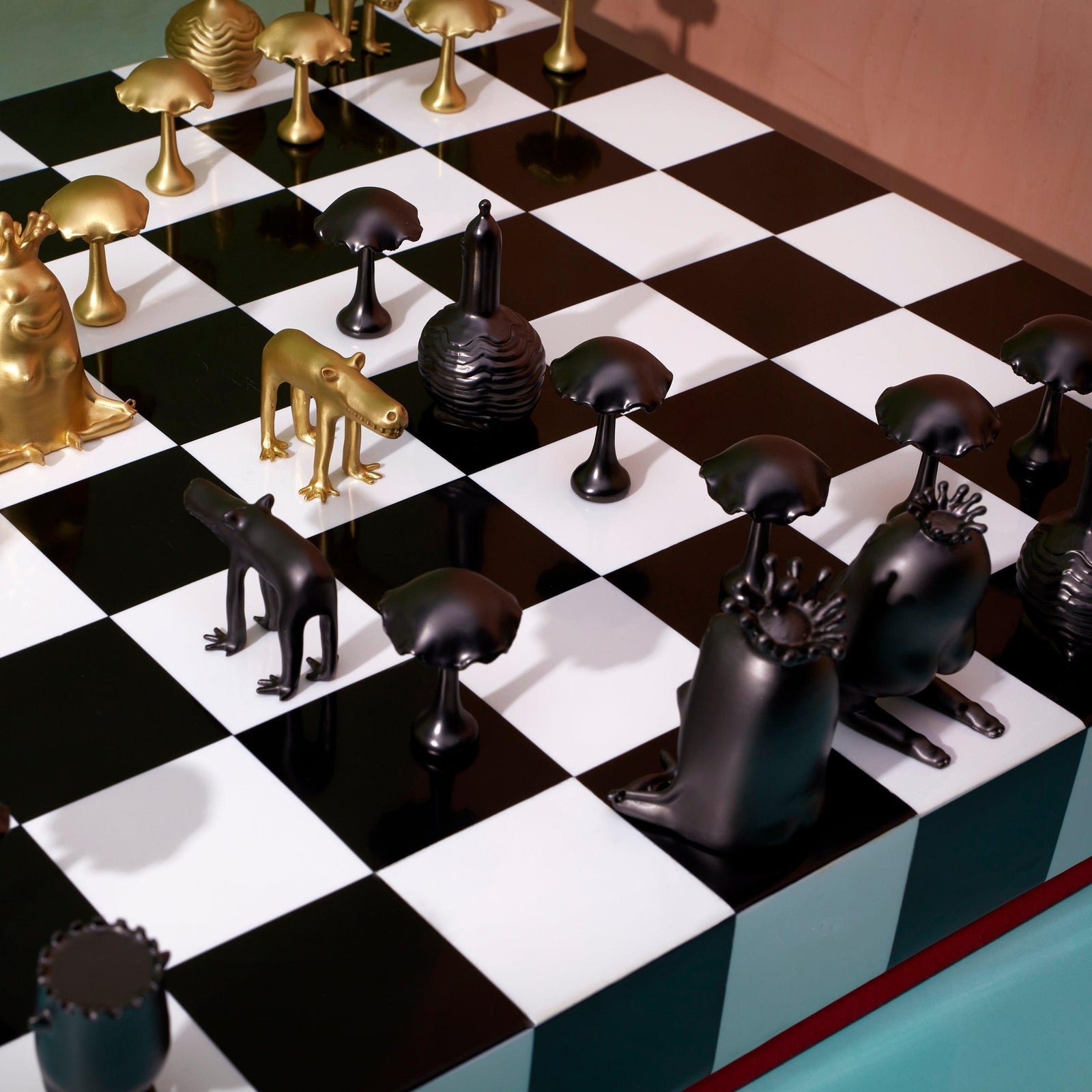 Haas Chess Set - L'OBJET