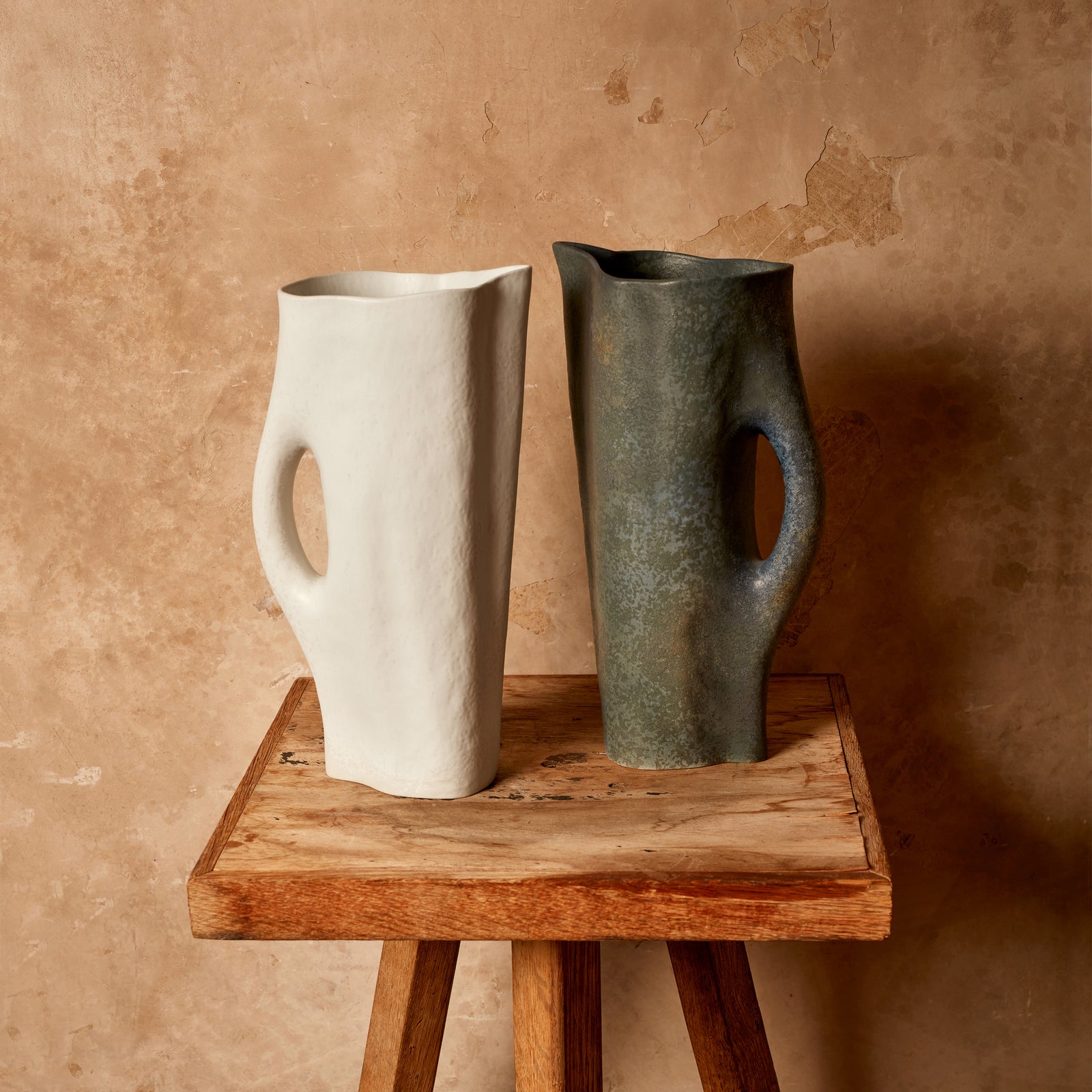 立体・オブジェ Timaa Timna Vase - Tall - Aged Iron - Luxury Designer Vases - L'OBJET