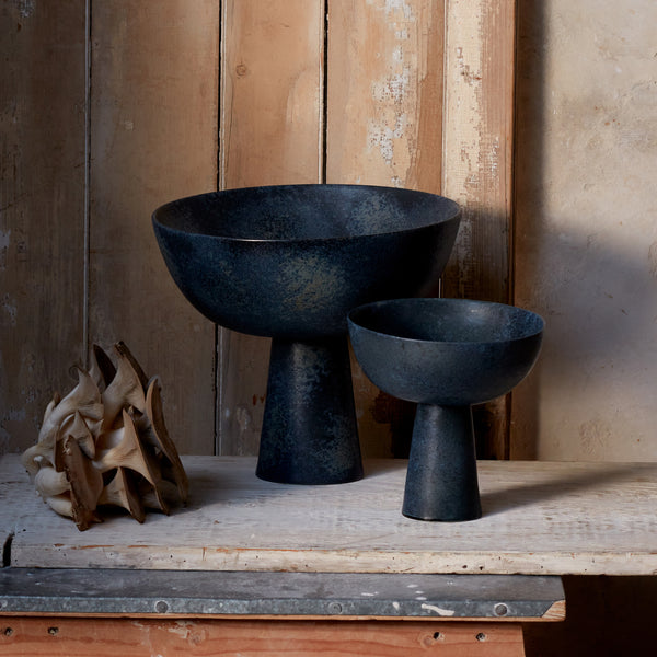 Terra Bowl on Stand - Medium - Aged Iron
