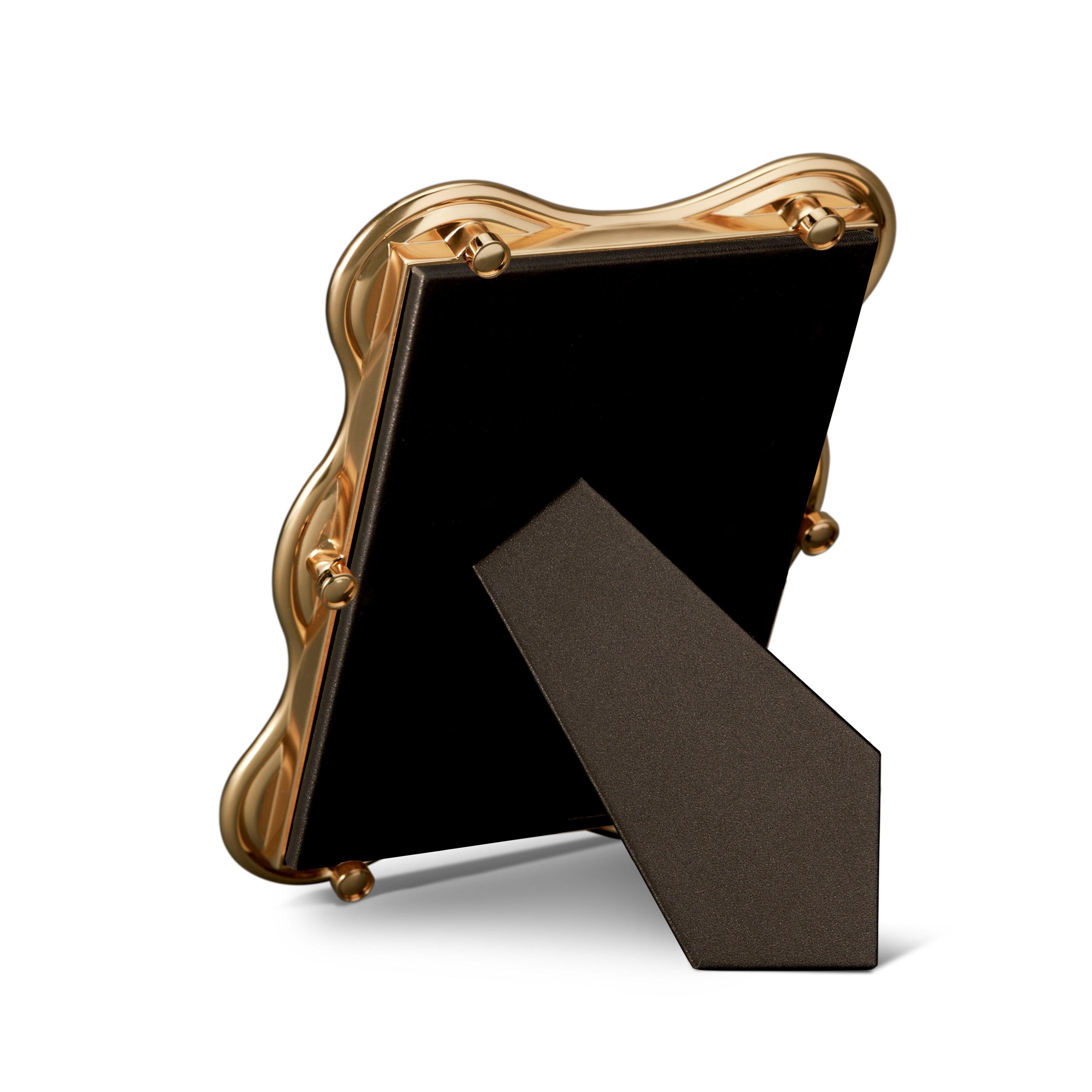 Luxury Picture Frames | Ripple Frame - Gold | L'OBJET